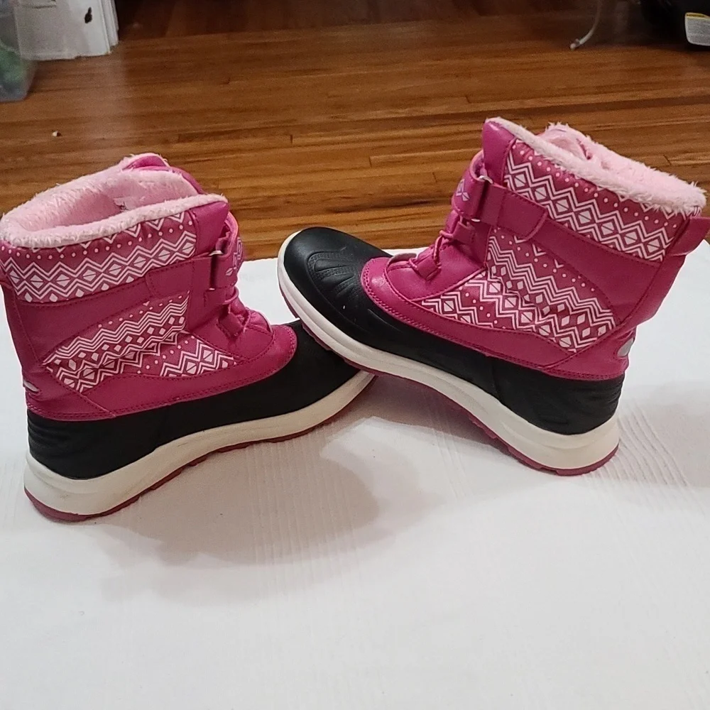Pepperts! Girls Winter Snowboots Pink/Black Lined Lace-up Hook&Loop Sz‎ 5 EUC